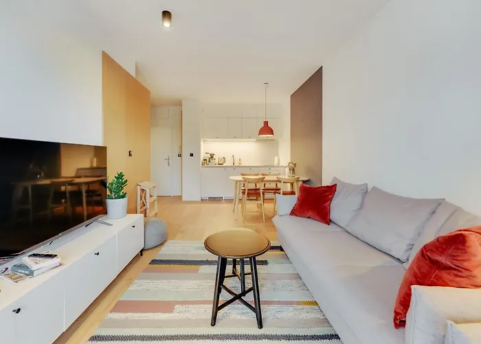 Oak Tree Surfingbird Dźwirzyno